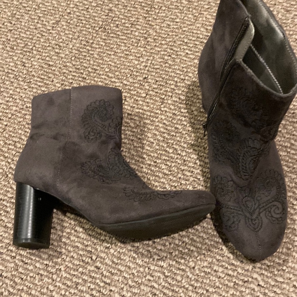 Dark gray heeled booties
